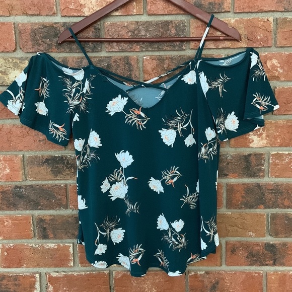 Kaileigh Green Floral Off the Shoulder Ruffle Top - Picture 6 of 7